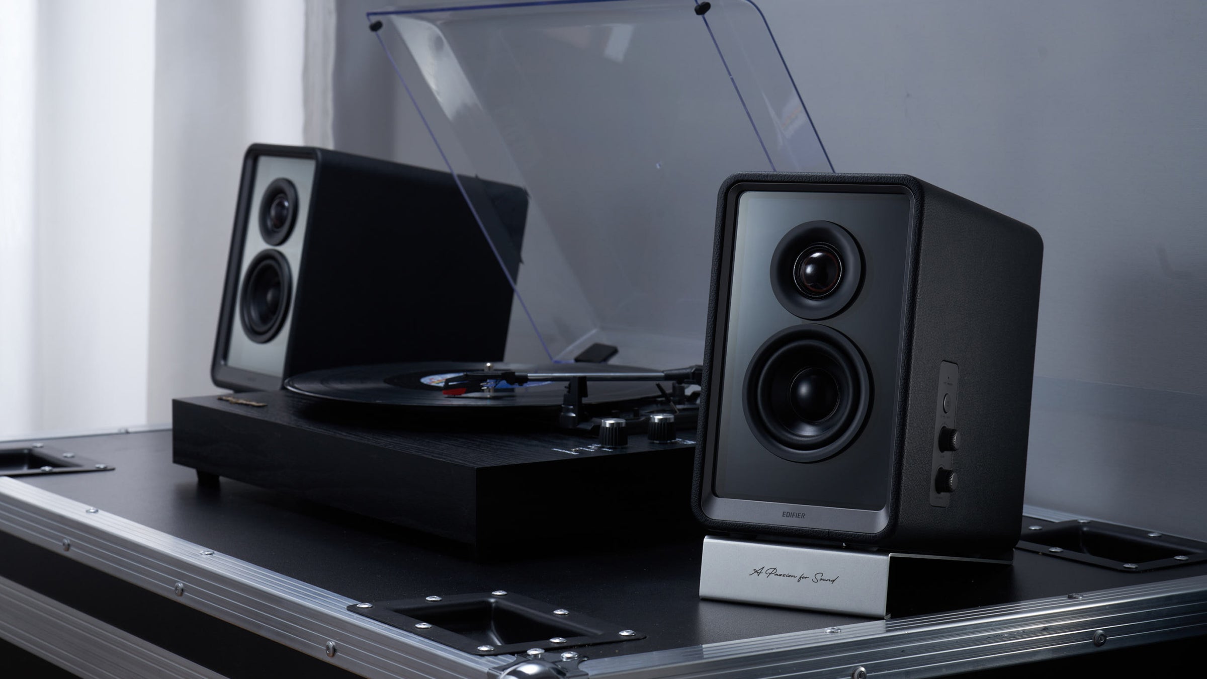 QR65 – Edifier Official